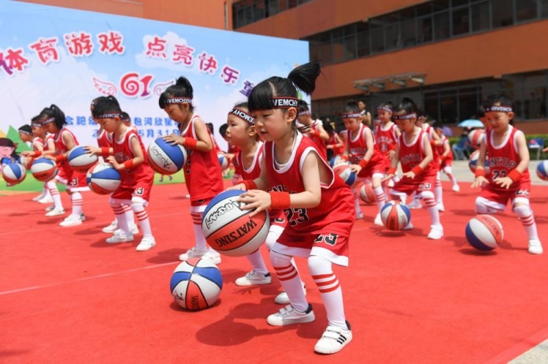 坦帕湾光芒队球星漫步者（Wander Franco）签下 11 年 1.8 亿长期合同